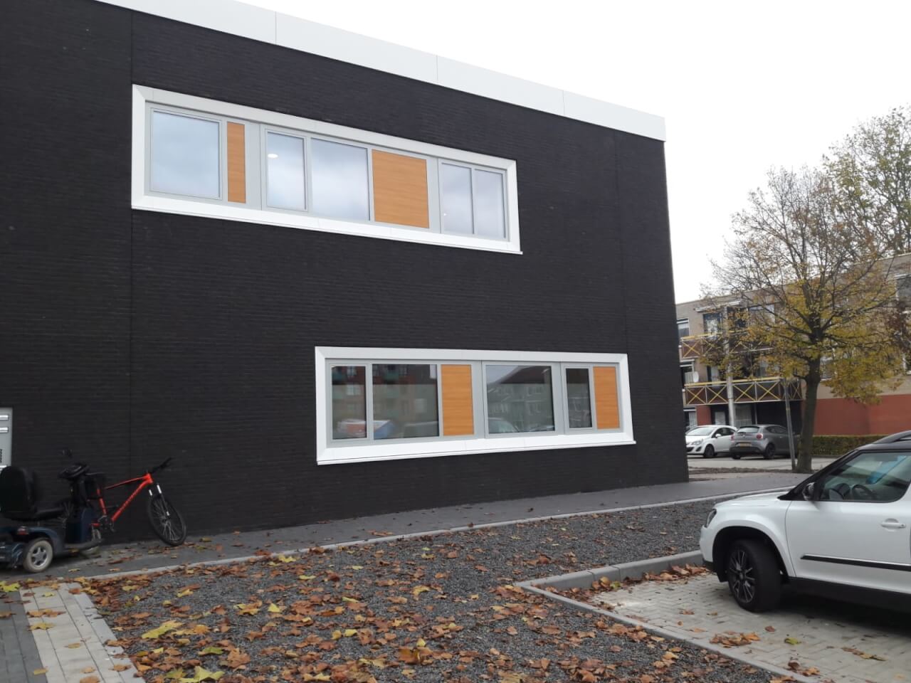 Gezondheidscentrum Emmer Compascuum aluminium kozijnen zijaanzicht
