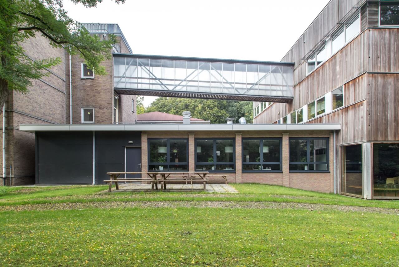 Maartenscollege Haren zijaanzicht